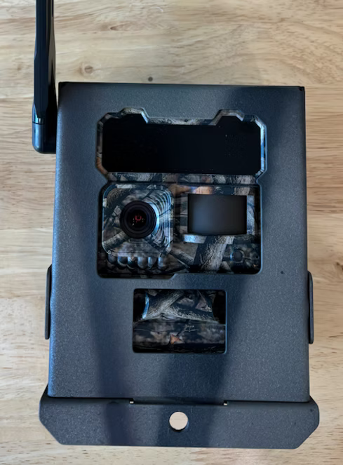 Yellowstone Security Box Bundle - Yellowstone Metal Bear Security Box + HuntEmUp Card Reader Kit – Heavy-Duty Trail Camera Protection