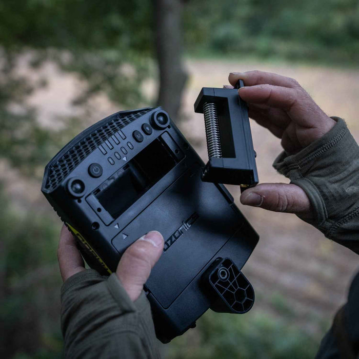 HR600